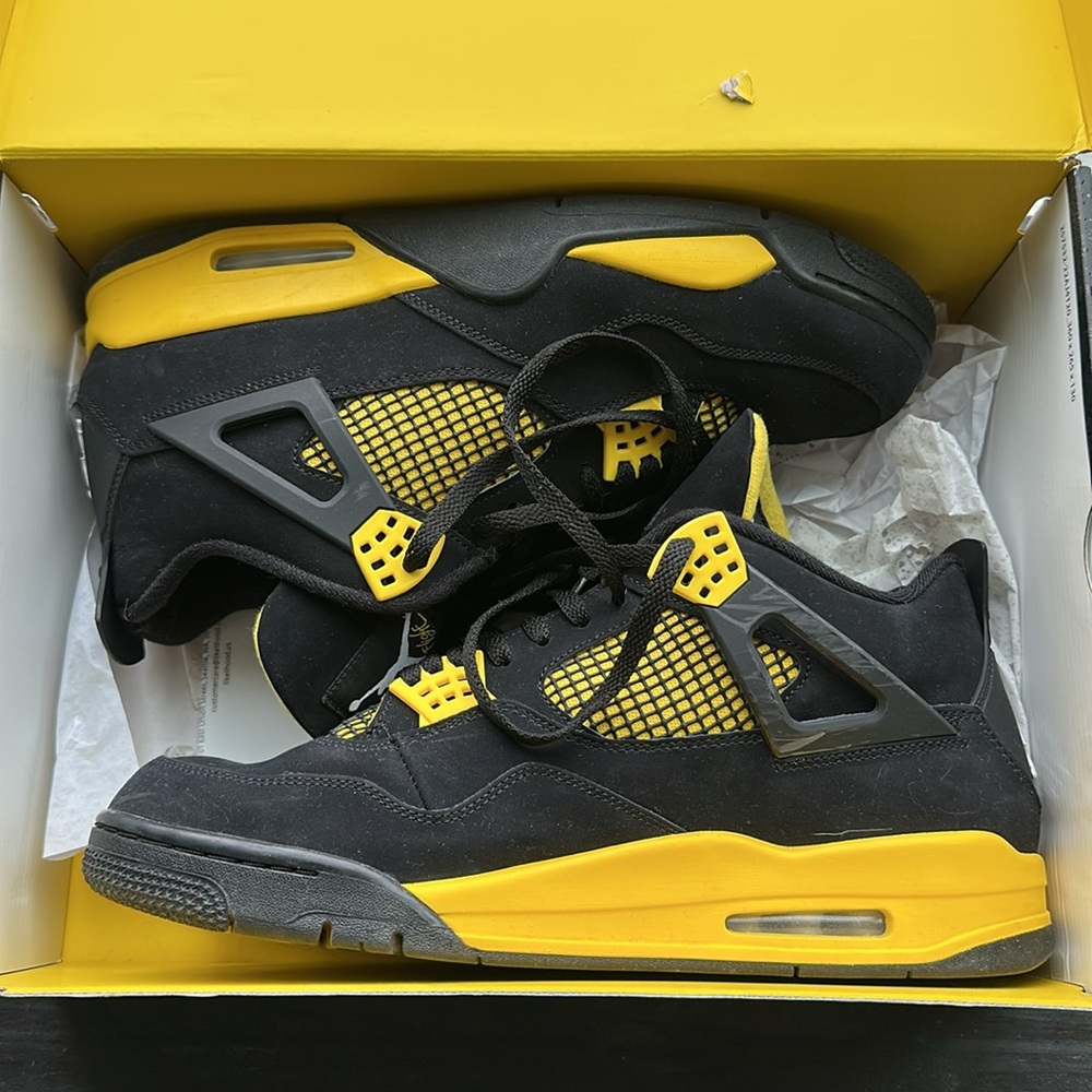 Air Jordan 4 Retro Thunder Sz. 13